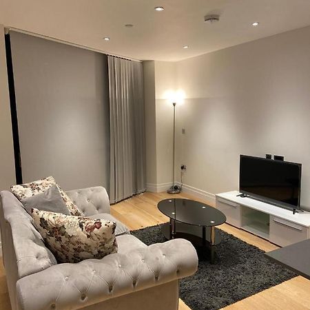 Studio Come 1 Bed Flat In Vauxhall Next To Battersea Лондон Екстериор снимка